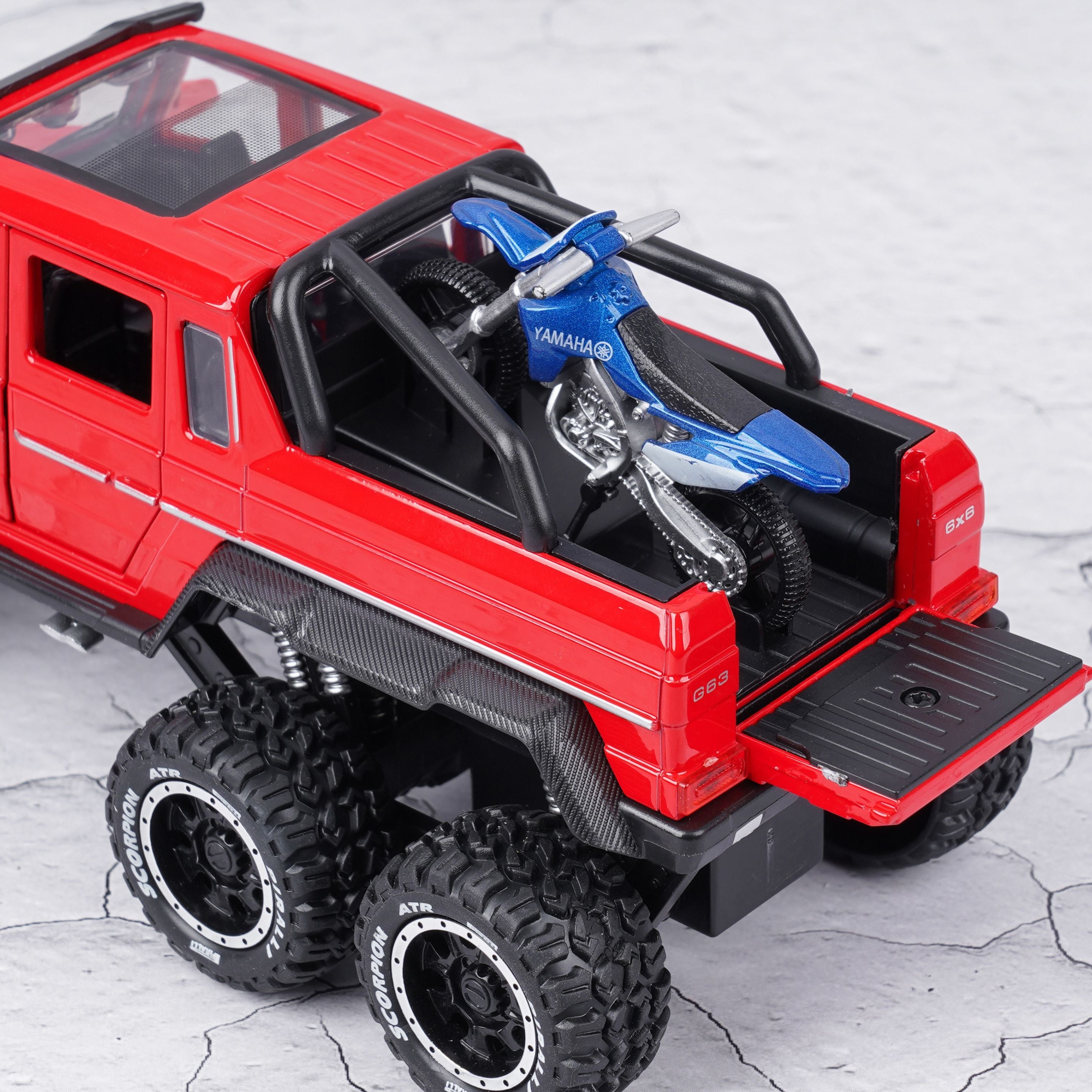 Mercedes-Benz G 63 Amg 6X6 - Adventure 1:18 Diecast Scale Model Car