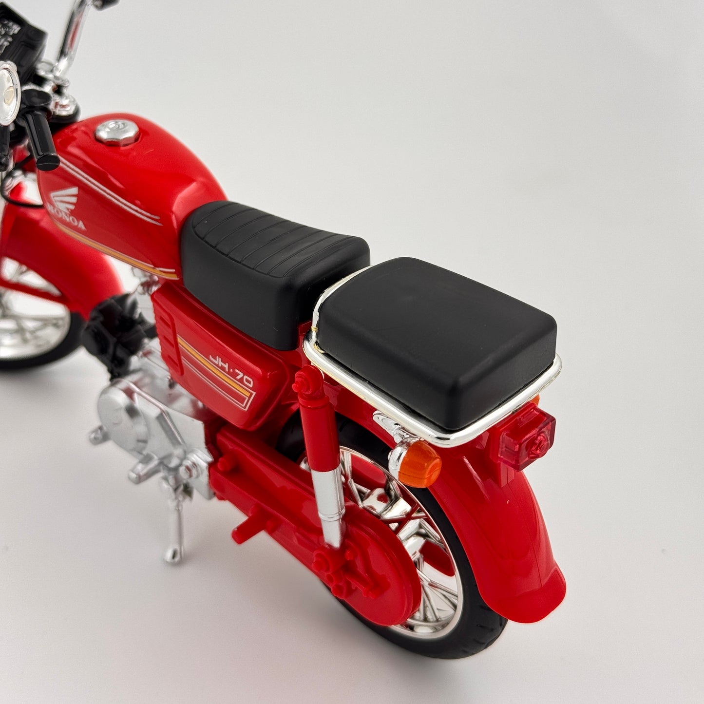 HONDA JH-7O CLASSIC(VINTAGE) DIECAST MODEL BIKE