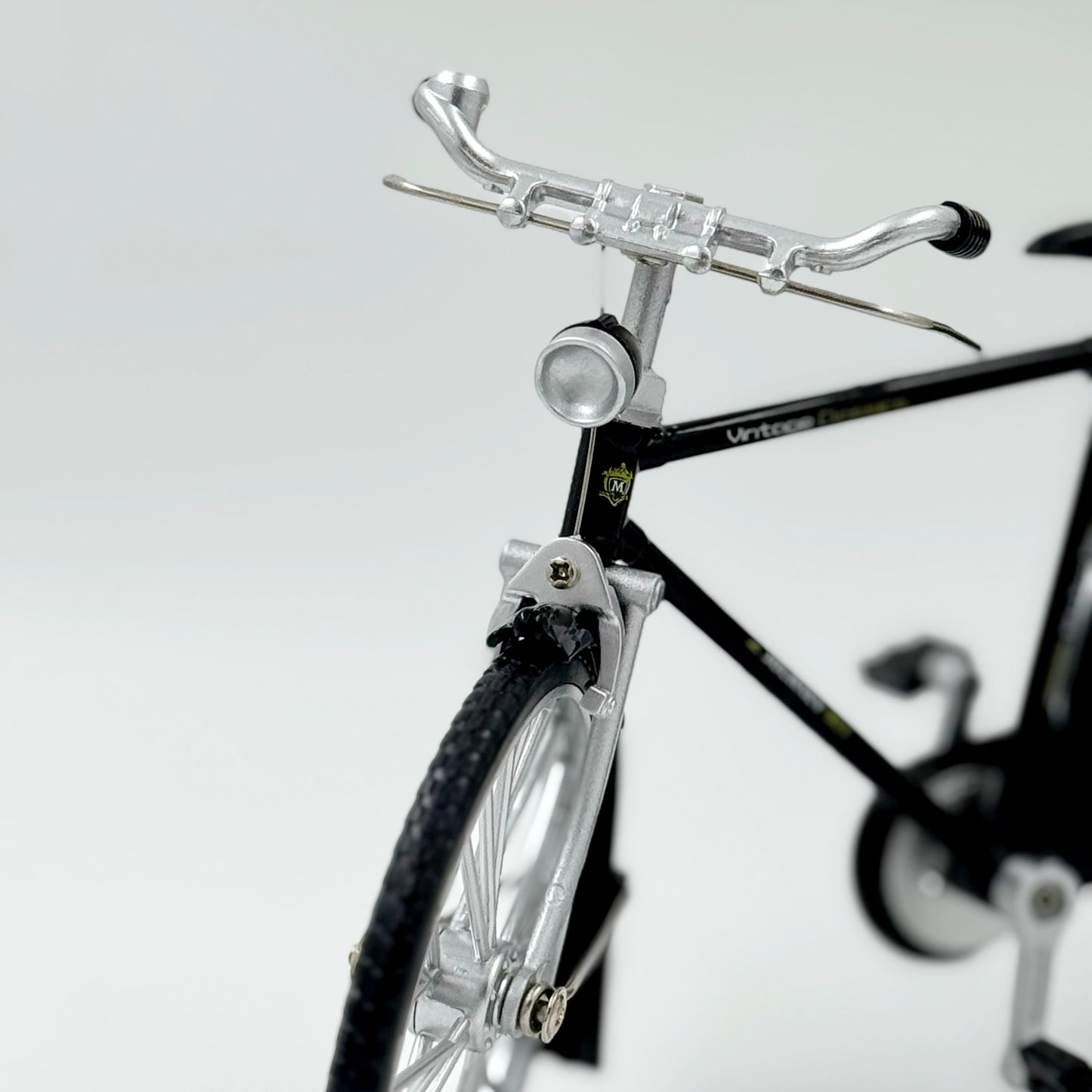 CLASSIC DIECAST BICYCLE