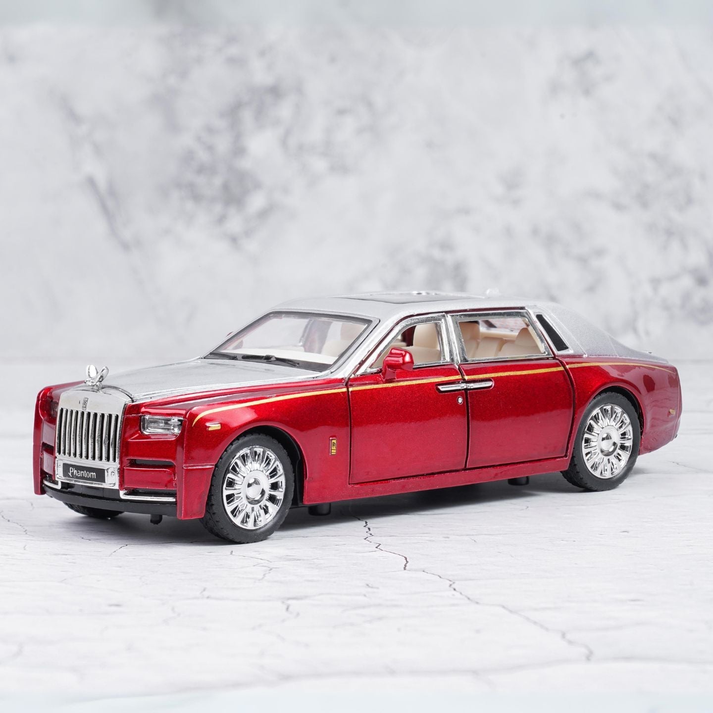 ROLLS ROYCE PHANTOM DIECAST MODEL