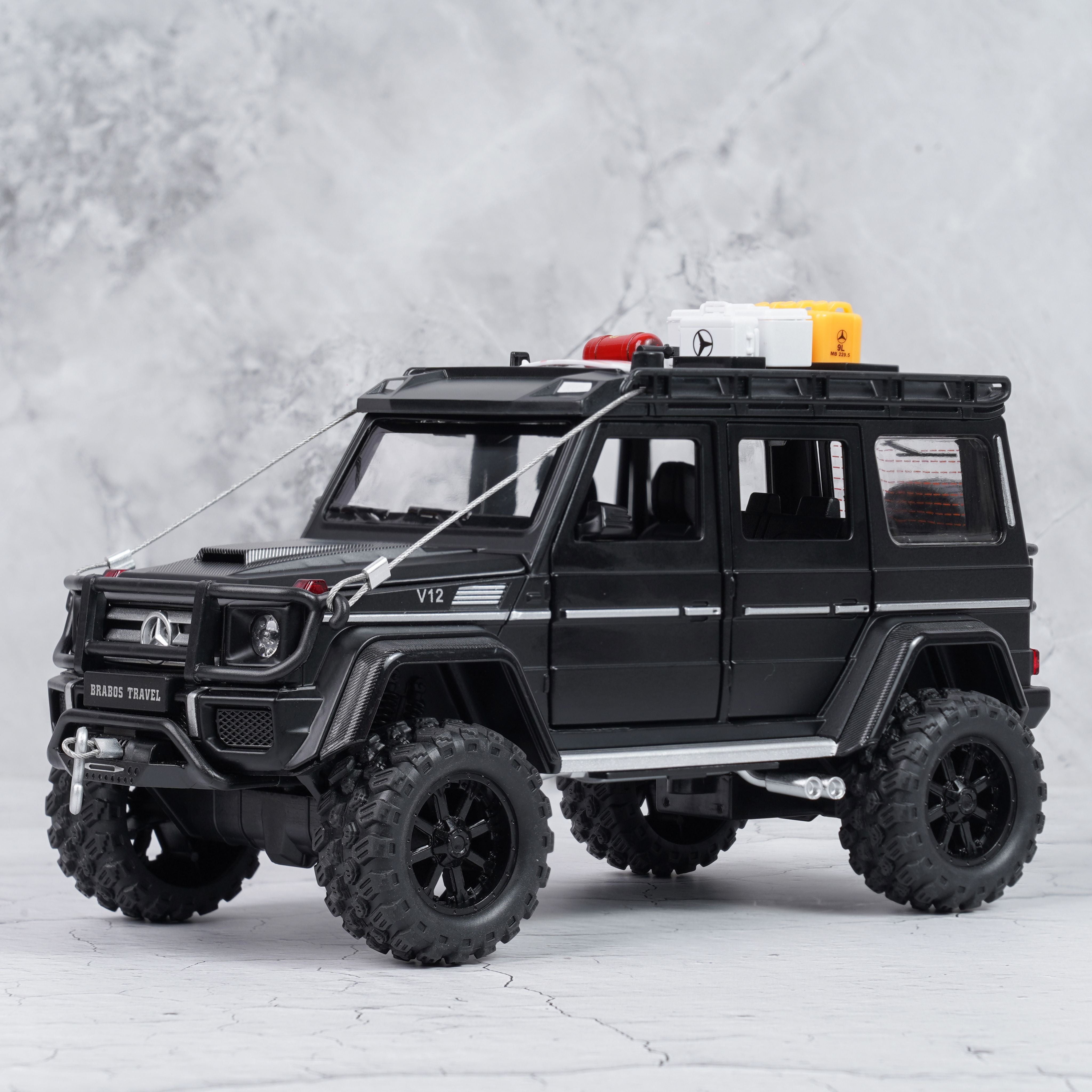 MERCEDES-BENZ G-CLASS 4X4 MODIFIEDT  1:18 DIECAST SCALE MODEL CAR