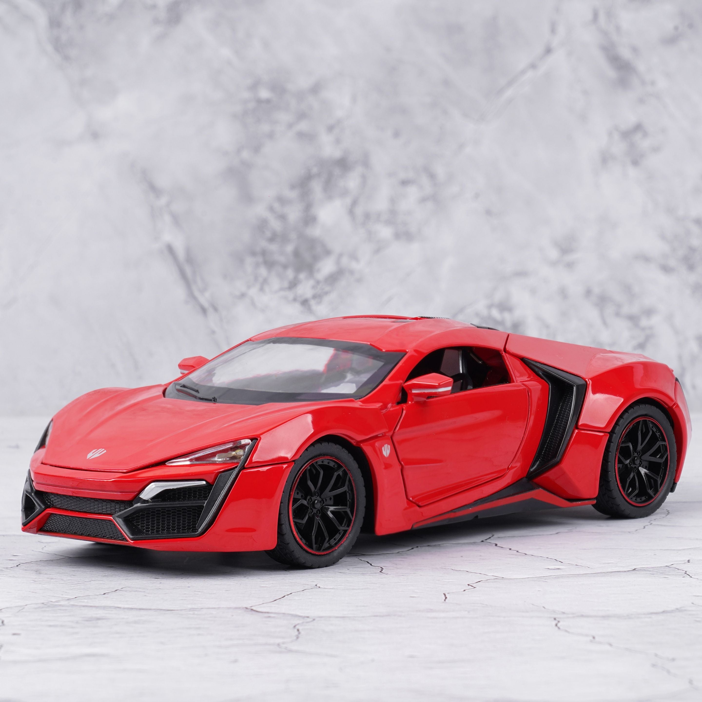 LYKAN HYPERSPORT 1:18 DIECAST SCALE MODEL CAR