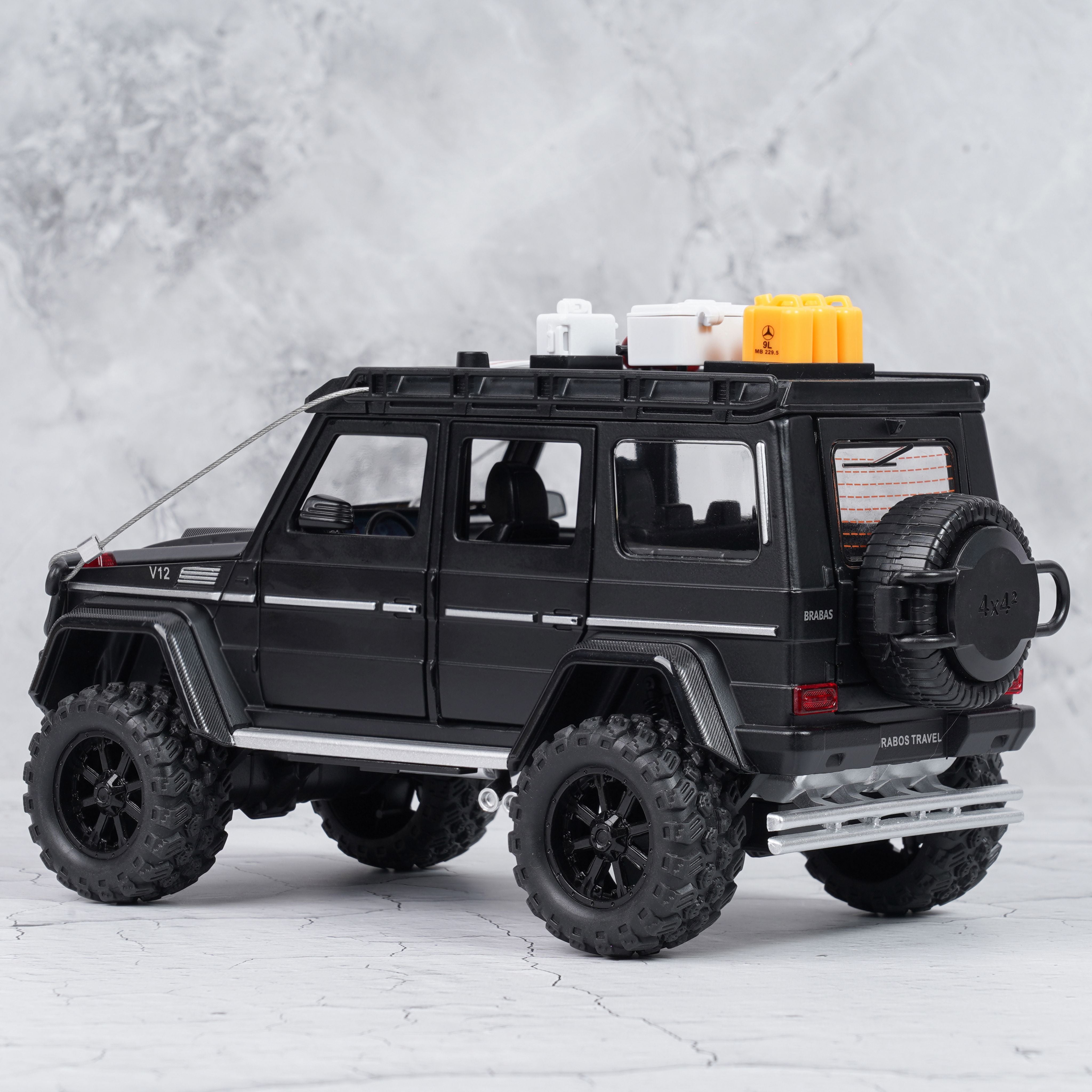 MERCEDES-BENZ G-CLASS 4X4 MODIFIEDT  1:18 DIECAST SCALE MODEL CAR