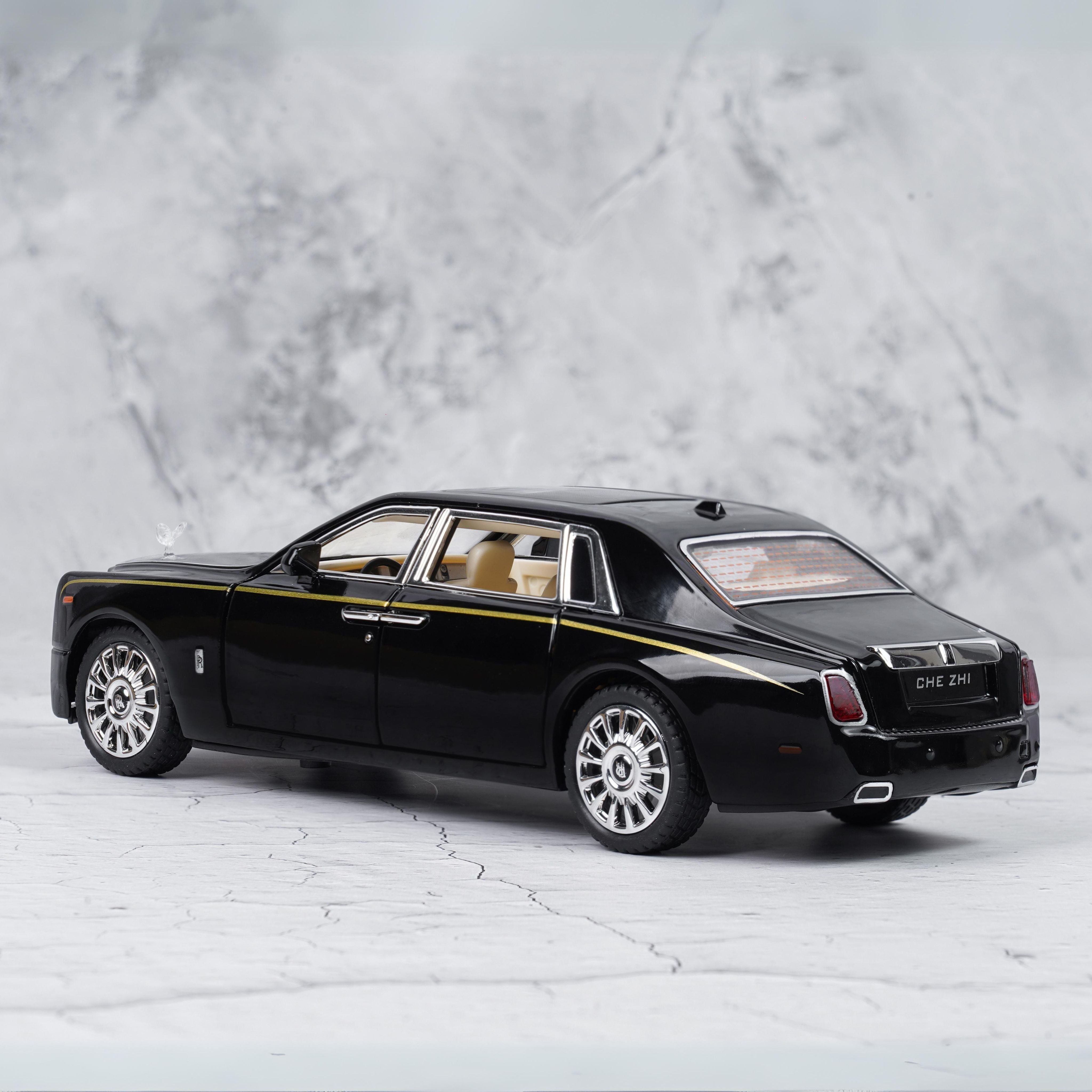 Rolls Royce Phantom Diecast 1 :24 Scale Model Car