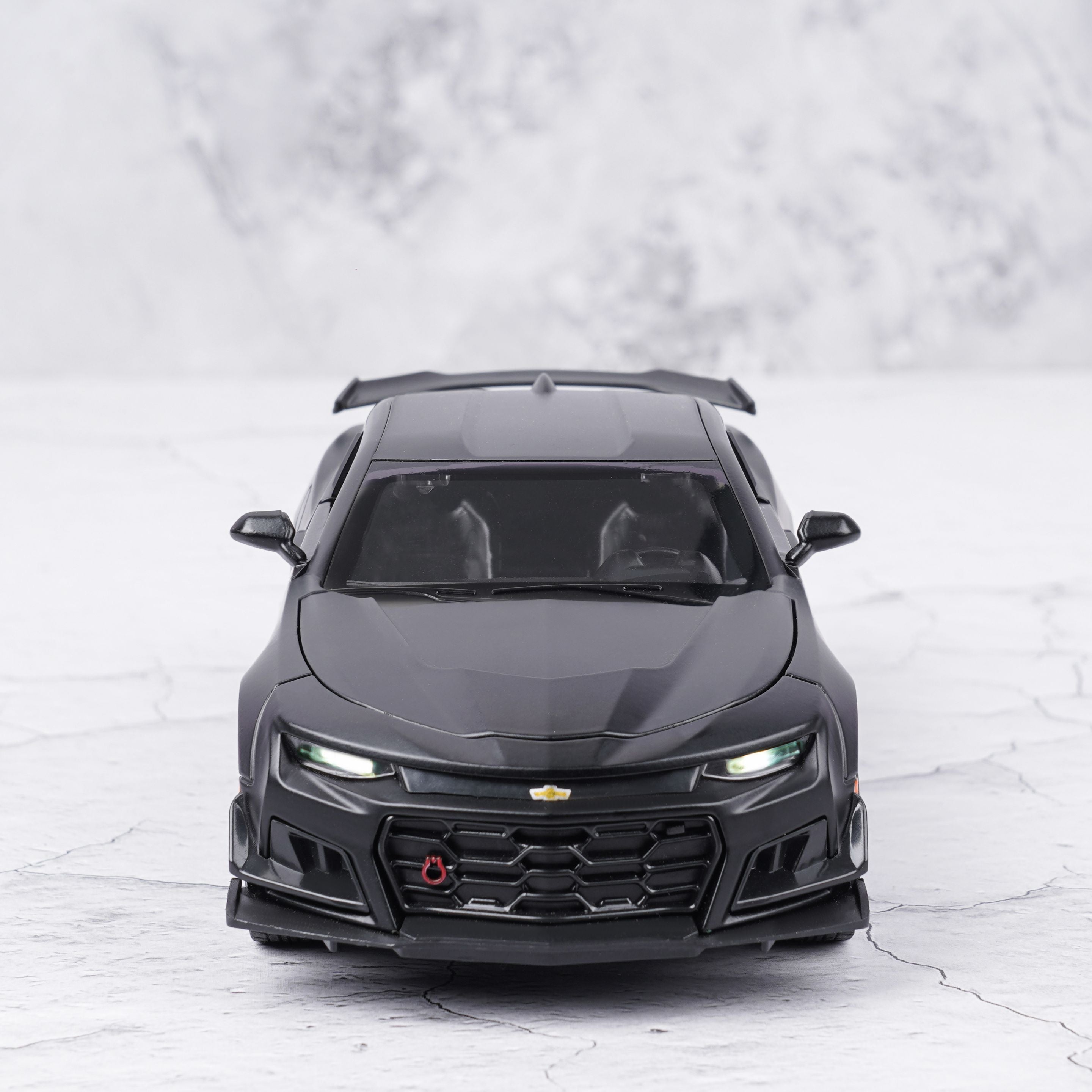 Chevrolet Camaro 1:18 Diecast Scale Model Car