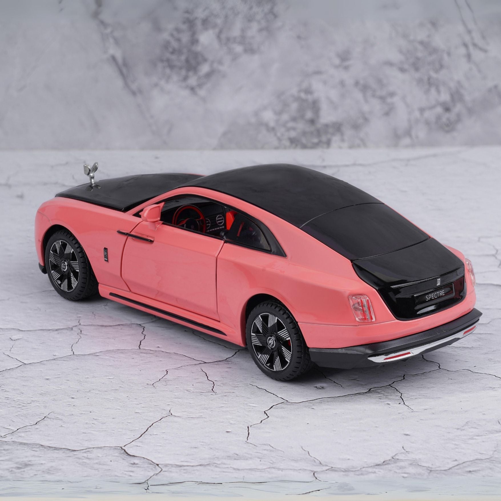 ROLLS ROYCE SPECTRE 1:18 DIECAST SCALE MODEL CAR