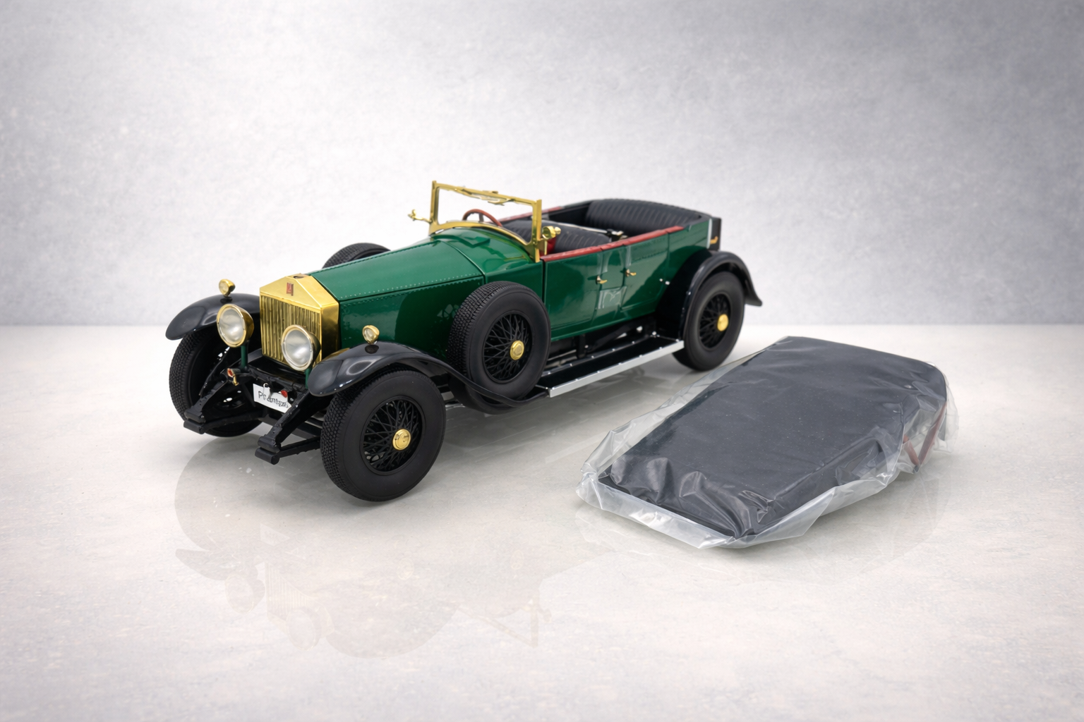 Rolls-Royce Phantom Genera Tion (Vintage 1925) Diecast Scale Model Car