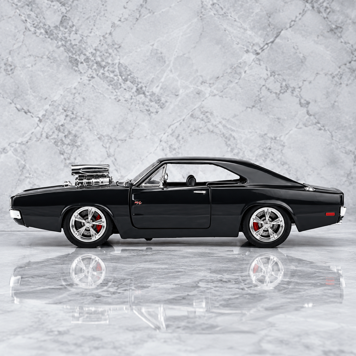 Dodge Charger R/T (Classic 1970) Diecast Scale Model Car