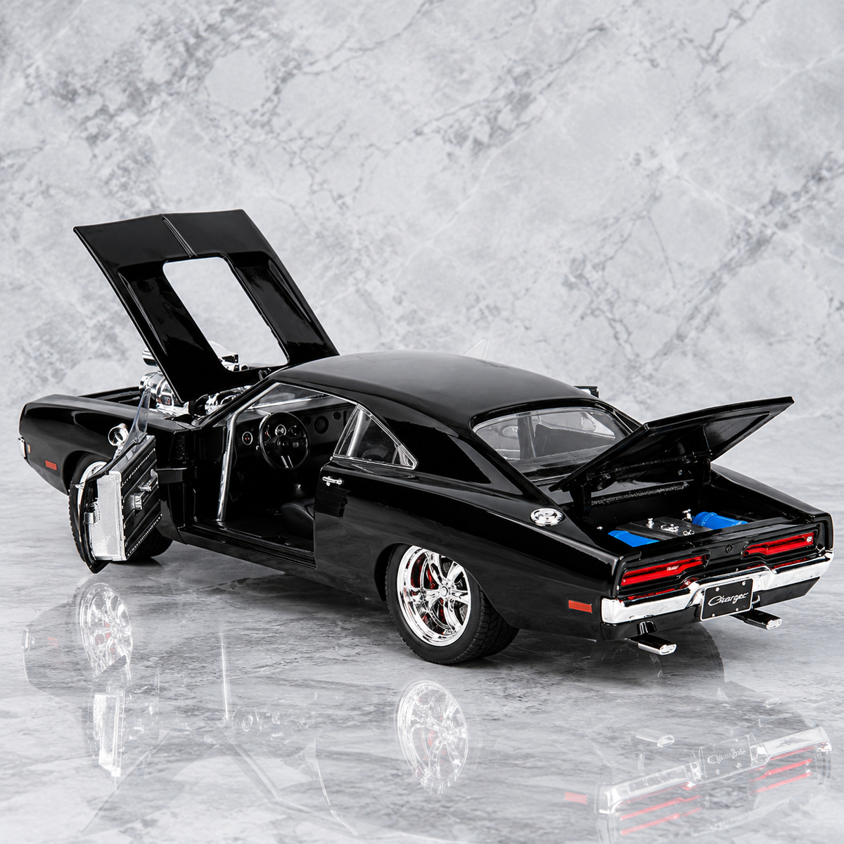 Dodge Charger R/T (Classic 1970) Diecast Scale Model Car