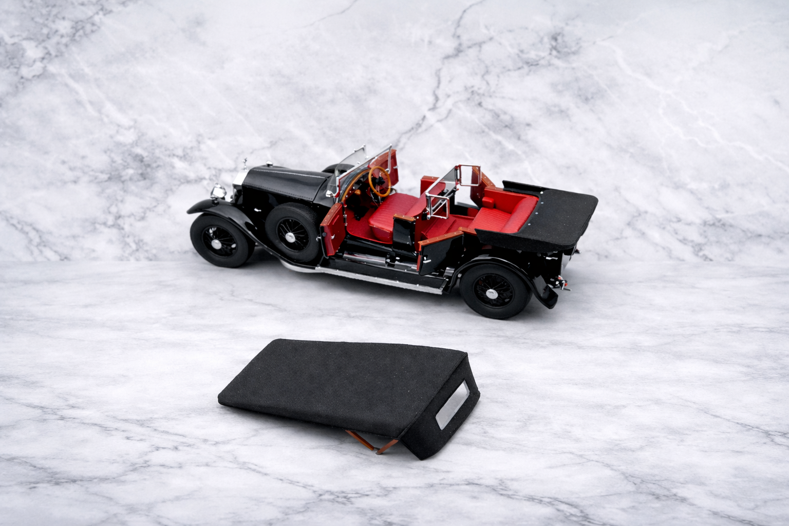 Rolls-Royce Phantom Genera Tion (Vintage 1925) Diecast Scale Model Car