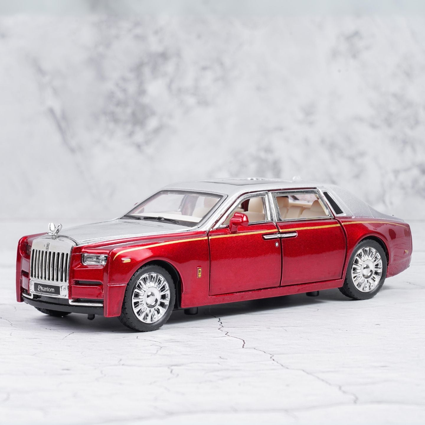 Rolls Royce Phantom Diecast 1 :24 Scale Model Car