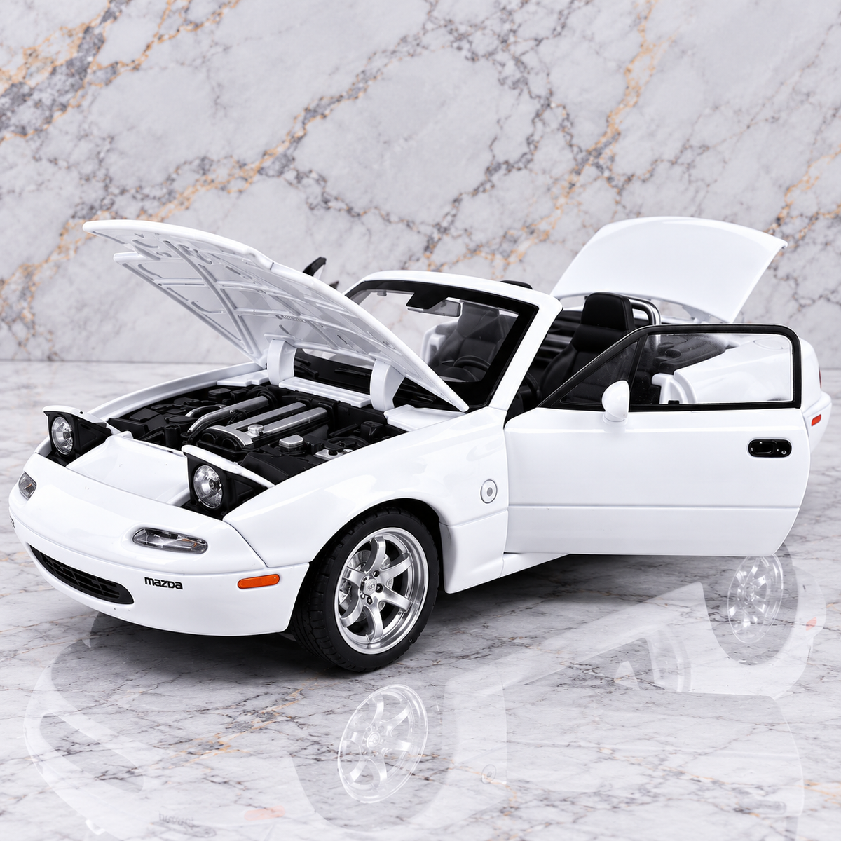 Mazda MX-5 Miata Diecast Scale Model Car