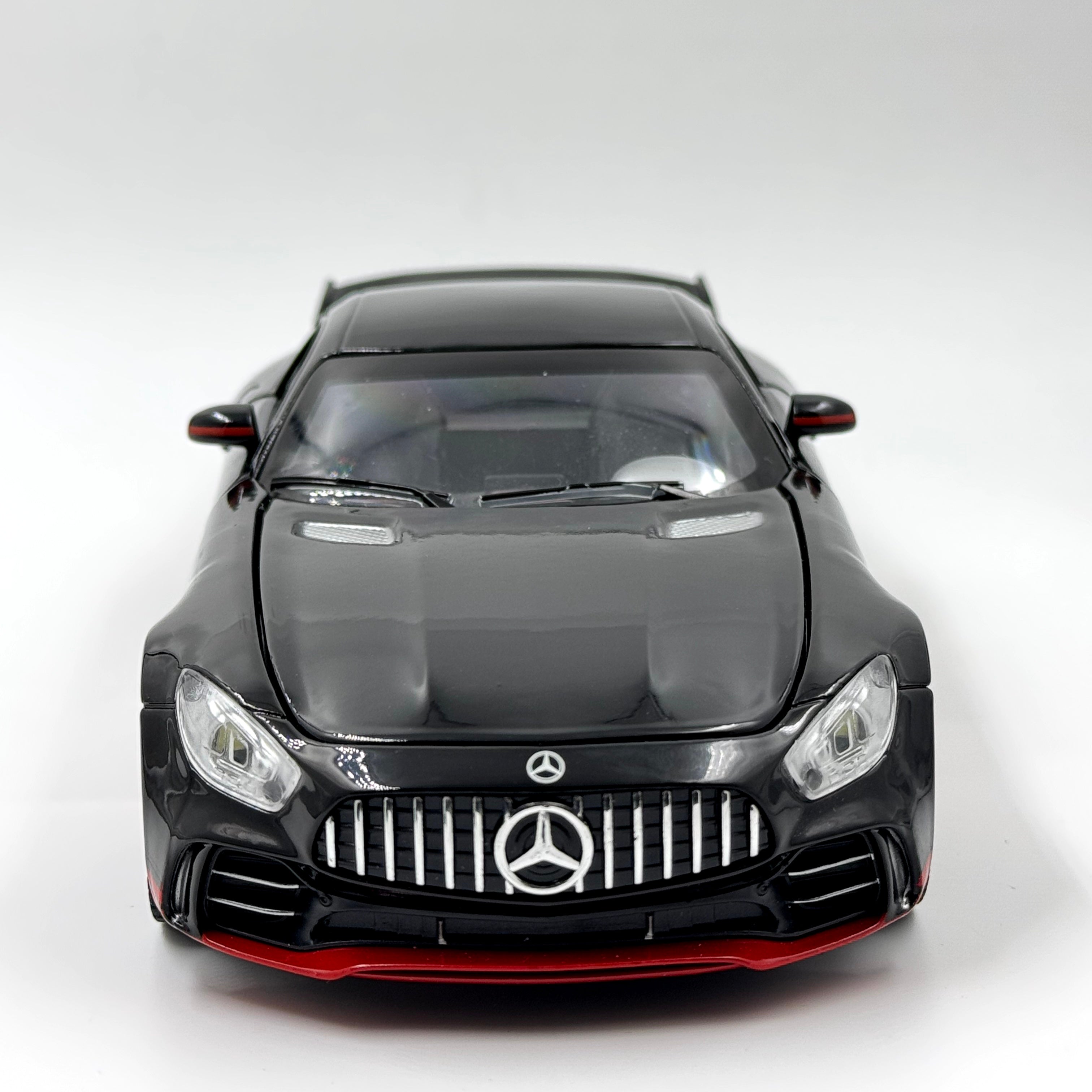 MERCEDES AMG GT R 1:18 DIECAST SCALE MODEL CAR